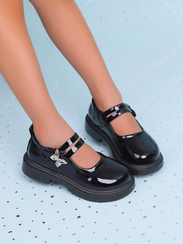 Sapatos de couro envernizado para meninas, primavera e outono de 2025, novos sapatos estilosos de princesa com sola macia para escola/performance, preto