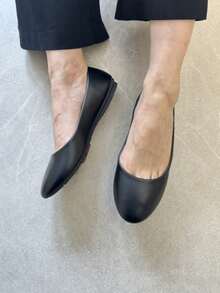 Versatile Minimalist Classic Elegant Fashion Flat Shoes - Black - View 2