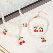 1条仿珍珠卡通樱桃吊坠项链 + 1条时尚简约樱桃手链 + 2副可爱樱桃耳环，4件套樱桃饰品，适合日常佩戴 - 彩色 - 查看 6