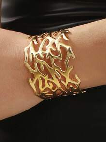 1 Piece Of Vintage Punk Style Open Cuff Bracelet With Irregular Coral Geometry Design, Adjustable Wrist Jewelry, Suitable For Daily And Party Occasions, Valentine's Day Gift