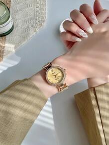 1pc Women Round Elegant Glamorous Quartz Watch, Versatile For Daily Wear Or Gatherings Halloween, Gifts