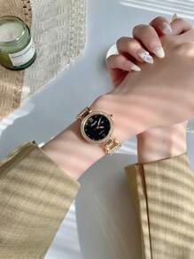 1pc Women Round Elegant Glamorous Quartz Watch, Versatile For Daily Wear Or Gatherings Halloween, Gifts