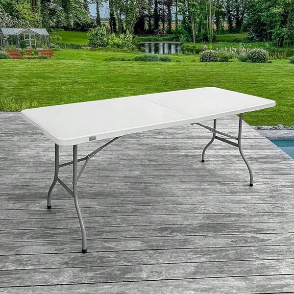 Table d'extérieur