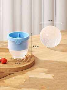 1pc Blue Plastic Ice Cube Tray With Multiple Compartments And Simple Bucket-Shaped Design With Lid, Suitable For Kitchen, Summer Ice Trays /Bins, Suitable For Cup, Summer Ice Bin & Tray, Kitchen Accessories