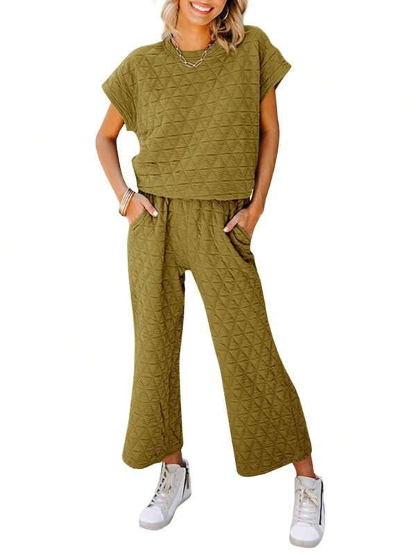 Women's 2-Piece Quilted Outfit - Summer Lightweight Short Sleeve Top & 7/8 Pants Set | Casual Loungewear | Y2K Streetwear Co-Ord
