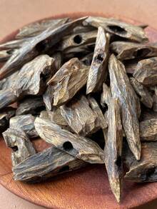 5g,Natural Agarwood, High-Fat Agarwood, Natural Fragrance, Home Incense, Indoor Air Purification, Lasting Fragrance, Improve Sleep Quality, Suitable For Yoga, Meditation, Bedroom, Study, Etc. - High Quality Agarwood 4 - View 2