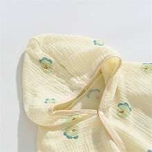 1 PC Baby Summer Sunscreen Clothes Thin Gauze Cloak Bathrobe Breathable Baby Outing Clothes Hooded Windproof Cloak