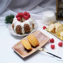 2 pièces Moule à Madeleine, Moule à Madeleine Anti-Adhésif, 9 Cavités, Réutilisable, Moule à Madeleine en Silicone, Moule Coquille Avec Brosse, Pour Madeleine, Biscuits, Chocolat, Pudding
