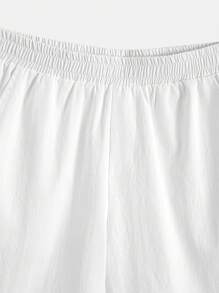 Conjunto casual de 2 piezas para hombre: camisa de manga corta con cuello de rayas y diseño de 7 botones, junto con shorts de tela suave de unicolor