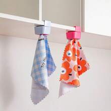 1/2/4pcs No Drill Hanging Towel Holders, Convenient Rag Storage Clips, Soft Material, Fits Cabinets, Wardrobes, Bathrooms, For Hanging Towels, Washcloths, Rags And Gloves, Practical Kitchen & Bathroom Accessory