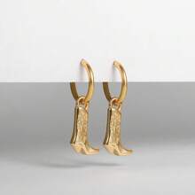 زوج من أقراط الحلقة من الستانلس ستيل مع سحر حذاء كاوبوي وقلادة، تصميم قابل للإزالة للارتداء اليومي والعطلات