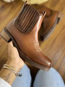 Botas estilo occidental para mujer con detalle bordado,22-26 mx punta puntiaguda, tacón grueso, sin cordones ecopiel elegante ,botas cortas Color Camel y Blanco - Camel - Ver 1