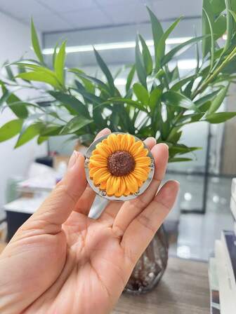 3D Chrysanthemum Foldable Hook For Desk-Side Organization And Travel-Ready Storage, Portable Bag Hanger And Craft Accessory For Home Office, Studio, Dorm Room, And Workshop, Space-Saving And Lightweight Design For Bags, Accessories, And Tools, Easy Mount, Fold-Flat Convenience, Decorative Flower-Inspired Hook To Improve Neatness, Quick Access, And Workflow, Suitable For Various Surfaces, Enhancing Visual Appeal And Function In Fashion Spaces, Craft Rooms, And Personal Desks, Optimized For High-Impact Fashion And Lifestyle Marketplace SEO And Conversion