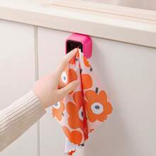 1/2/4pcs No Drill Hanging Towel Holders, Convenient Rag Storage Clips, Soft Material, Fits Cabinets, Wardrobes, Bathrooms, For Hanging Towels, Washcloths, Rags And Gloves, Practical Kitchen & Bathroom Accessory