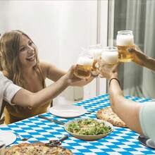 1 块啤酒节蓝色格子桌布，适合德国啤酒节主题派对、啤酒节庆祝活动、生日和装饰，耐用且易于清洁