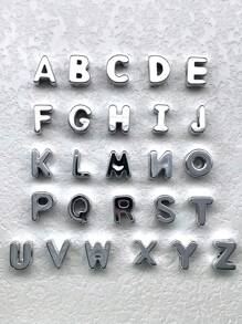 10 pièces Bracelets à breloques avec lettres de A à Z, accessoires de collier alphabet DIY, breloques décontractées pour chaussures, sacs, téléphones, fabrication de bijoux et cadeaux à porter au quotidien pour femmes
