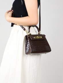 2025年高级凯莉夏季新款时尚女包，咖啡色鳄鱼压纹铂金包，适合OL通勤和百搭办公室使用，小巧结构化方包，百搭单肩斜挎包