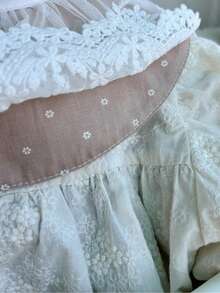 1pc Toddler Girls 1-3 Years Old Lace Trim Vintage Cute Bibs, Fashionable And Versatile For Going Out, Gift