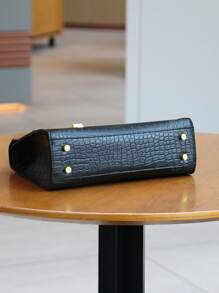 Bolso de moda para mujer Kally Summer Premium 2025, bolso de platino con estampado de cocodrilo, versátil para oficina y commuter, mini bolso cuadrado liviano y estructurado, bolso de hombro cruzado versátil para commuter