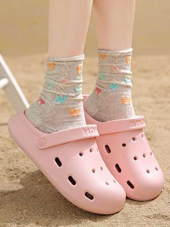 粉色时尚朋克女式平底凉鞋，穿孔一脚蹬厚底户外防滑透气沙滩拖鞋，2025 年夏季新款