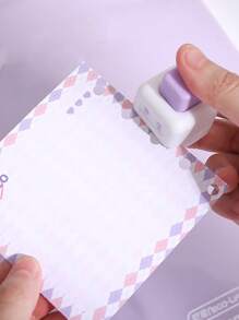 Cute Compact Single Hole Puncher, Fresh Round Loose-Leaf Notebook Hole Punching Tool, Single/Random Sent,Back To School,School Supplies