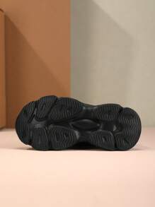 أحذية رياضية كاجوال كلاسيكية للاستخدام الشامل للأطفال، خفيفة الوزن ومريحة للرياضة والأنشطة الخارجية