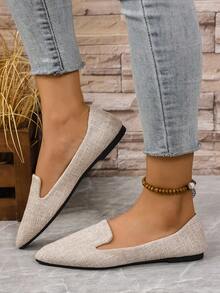 Women's Breathable Hollow Out Casual Flat Loafers, Comfortable Slip-On Style, Suitable For Spring, Summer, Fall. Oversized 35-45 EU Size, Asymmetrical Pattern, Fabric May Vary Slightly In Color. Recommend Sizing Up 1 Size For Wide Or Swollen Feet.