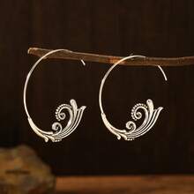 1 Pair Creative Fashion Cloud Wave Design Earrings - Silver - View 3