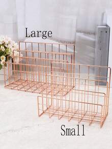 1/2 chiếc kệ sách kim loại hiện đại kèm 3 giỏ đựng đồ, giá để bàn bằng sắt tối giản, kệ đựng đồ gọn gàng, giá sách đa năng, hộp đựng báo và tạp chí, thích hợp cho việc sắp xếp và trang trí nhà cửa, văn phòng. - Nhiều màu - Xem 5