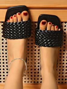 Wide Fit Women's Flat Sandals, Strap Flat Open Toe Square Toe Bohemian Style Woven Outdoor Slippers Beach Shoes - Black - View 2