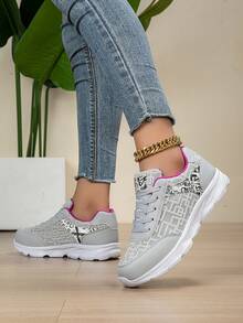 Women's Breathable Sports Shoes. Non-Slip, Comfortable, Lace-Up Running Shoes Suitable For All Seasons And Occasions - Grey - View 4