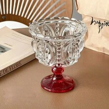 Un porte-gobelet à dessert en cristal rétro de luxe léger, un contenant de vaisselle de maison multi-couleur pour glace haut de gamme, une vaisselle à dessert de restaurant hautement attrayante pour café, un verre à boisson pour le rassemblement familial et l'après-midi du thé, un ensemble de vaisselle européen sculpté comme cadeau