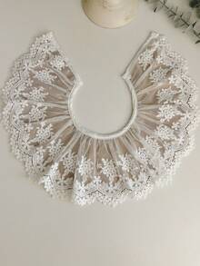 1pc Toddler Girls 1-3 Years Old Lace Trim Vintage Cute Bibs, Fashionable And Versatile For Going Out, Gift