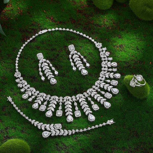 Luxury 4pcs Water Drop Flower Zirconia Jewelry Sets For Women Wedding Jewelry Sets Dubai Arabia Bridal Accessories