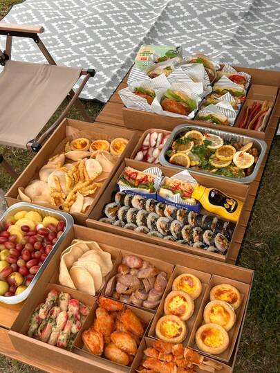 2pcs/4pcs/6pcs Window Lunch Box, Outdoor Picnic Box For Barbeque, Afternoon Tea, Dessert, Cakes, Fruits, Suitable For Cooked Food Or Cupcakes