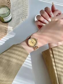 1pc Women Round Elegant Glamorous Quartz Watch, Versatile For Daily Wear Or Gatherings Halloween, Gifts