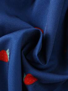 可爱小女孩盖袖草莓印花连衣裙