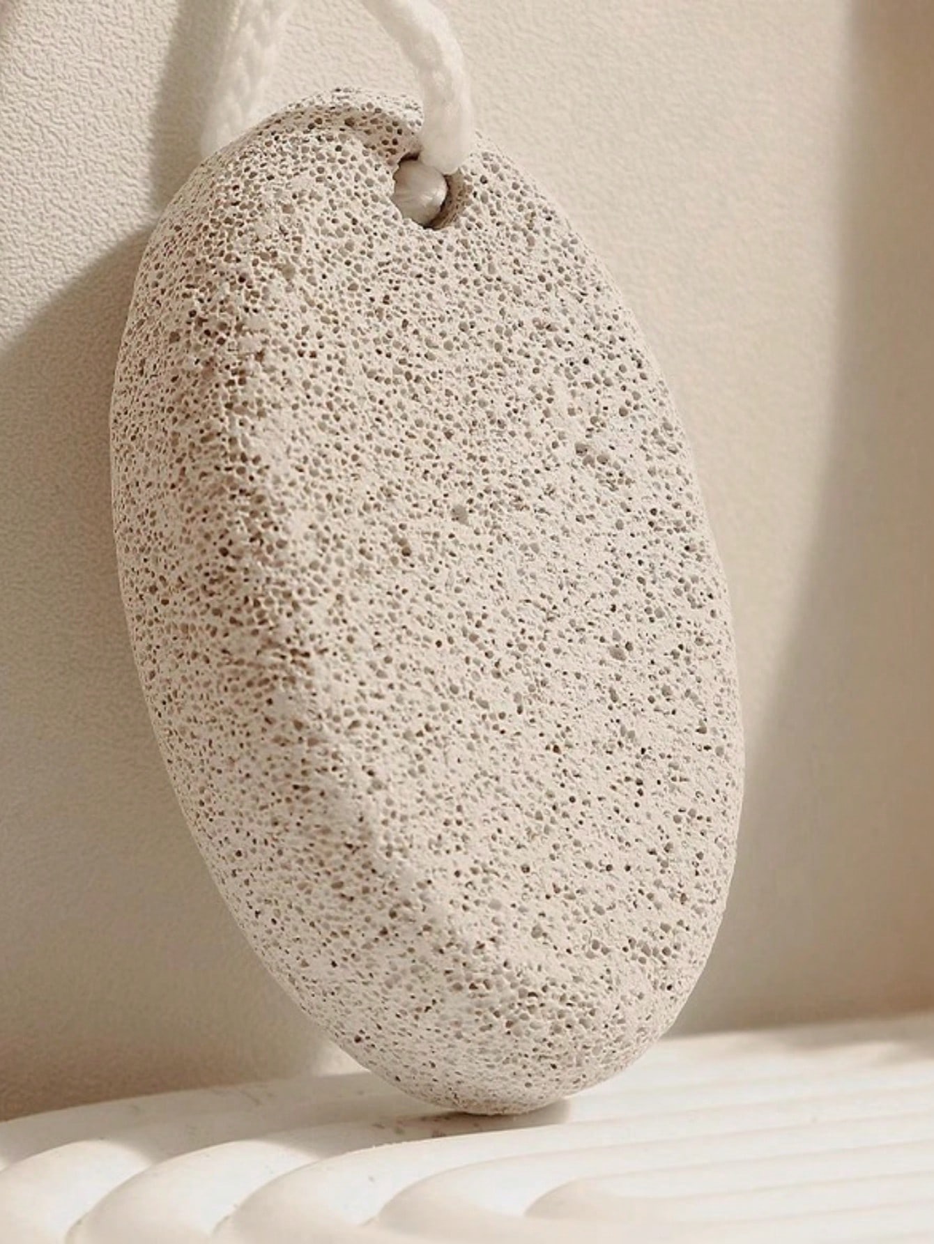 حجر الجالم الطبيعي للعناية بالقدم لإزالة الجلد الم...