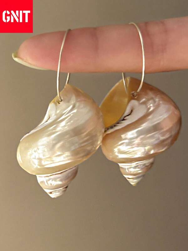 GNIT 2 piezas GNIT Pendientes de concha para vacaciones en la playa, diversión y ocio que se pueden usar durante todo el año, ideal como regalo para uso diario de mujeres, actividades al aire libre, fotografía, regalo de cumpleaños, adecuado para uso de mujeres, adecuado para que las parejas se los regalen a sus madres o novias para fiestas diarias, 2025 Hebilla de oreja vintage elegante, diseño de nicho, pendientes elegantes y dulces, textura femenina de alta gama, joyería pequeña y fresca, regalo perfecto para mujeres