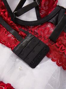 Sexy Hollow-Out Lace Bra And G-String 2pcs Lingerie Set With Adjustable Straps - Red - View 5