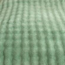 Luxury Reversible 3D Jacquard Fleece Throw Blanket, 100% Polyester, Soft Cozy Warm Plush, Contemporary Style, All Seasons, 250-300gsm, No Print, Woven Craftsmanship, Ideal For Couch & Bed Decor