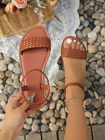 Teens/Students New Stylish Casual Criss-Cross Woven Strap Flat Sandals, Suitable For Beach, Outdoor, Campus, Casual Wear, Available In Black, Brown, White