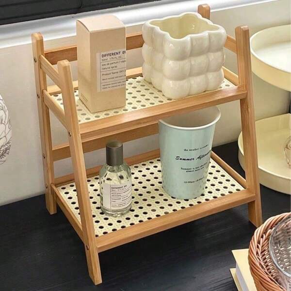 Organizador de encimera de bambú, diseño de doble capa, superficie de madera, forma trapezoidal, estilo clásico moderno en color crema, con estante de almacenamiento para dormitorio, habitación, oficina y cocina