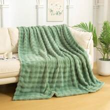 Luxury Reversible 3D Jacquard Fleece Throw Blanket, 100% Polyester, Soft Cozy Warm Plush, Contemporary Style, All Seasons, 250-300gsm, No Print, Woven Craftsmanship, Ideal For Couch & Bed Decor
