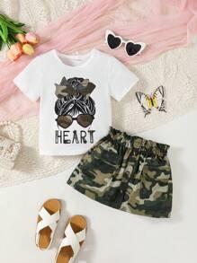 2 pièces T-shirt avec imprimé portrait de fille et short de couleur unie avec ceinture, ensemble casual minimaliste deux pièces