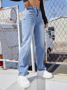 Pantalones jeans de cintura alta en azul claro, de corte ancho, tela suave y elástica, ideales para estilos casuales y modernos
