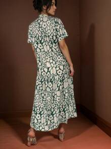 Vestido largo con cuello en V y estampado floral - Estilo bohemio chic effortless
