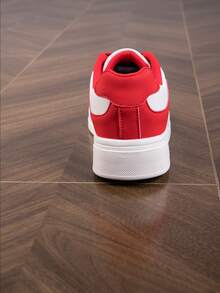 2024 Spring/Summer New Fashion Lightweight Soft Sole Casual White Sneakers, Versatile Sport Shoes For Women - Green - View 5