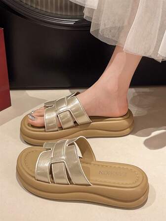 2025夏季新款女休闲平底拖鞋厚底复古凉鞋防滑沙滩鞋时尚系带拖鞋百搭女凉鞋