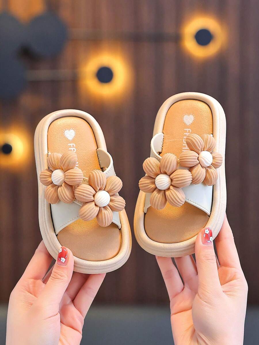 一双可爱儿童夏季大花拖鞋休闲舒适防滑软底居家拖鞋 - 杏色 - 查看 1